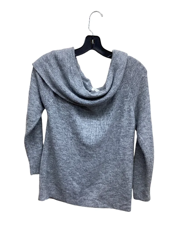 Sweater By Clothes Mentor In Grey, Size: S