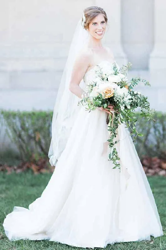 A-Line Sweetheart Court Train Sleeveless White Wedding Dress with Lace Beading