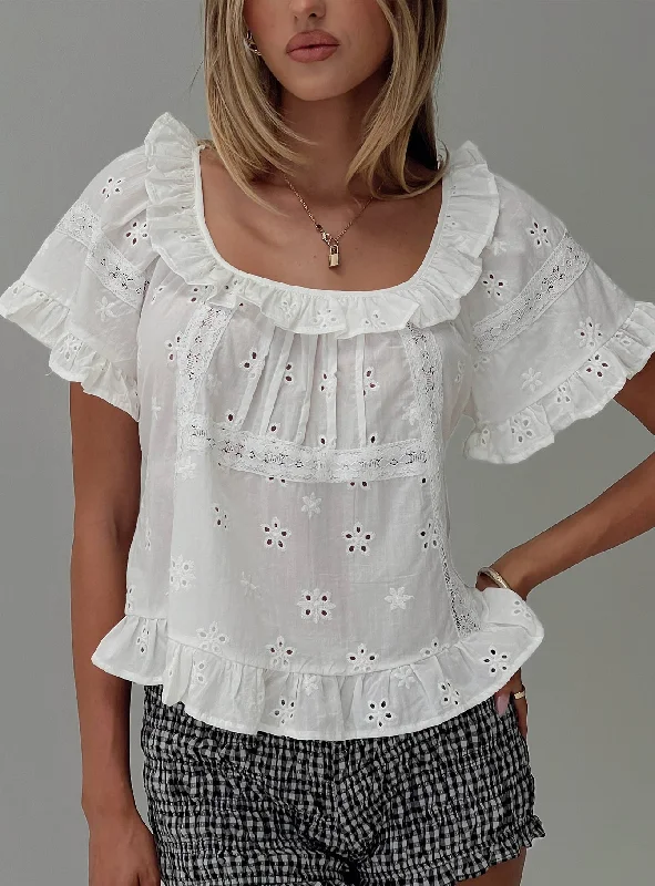 Teigen Broiderie Top White